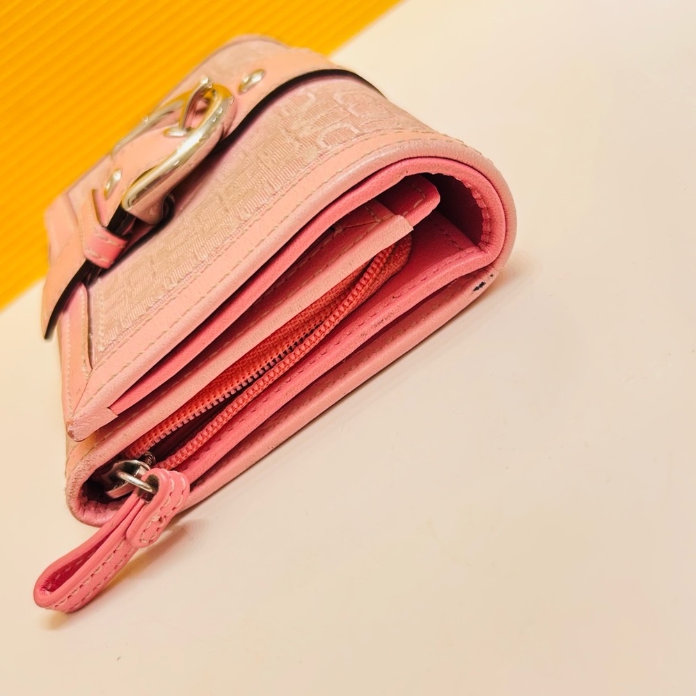 Coach Y2K SoHo Pink Wallet - Picture 4 of 14
